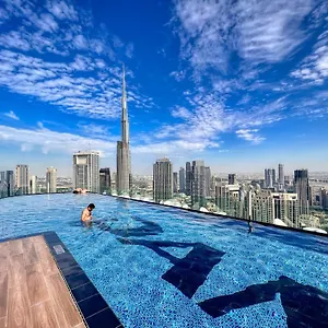 Highest Infinity Pool In Downtown Appartement