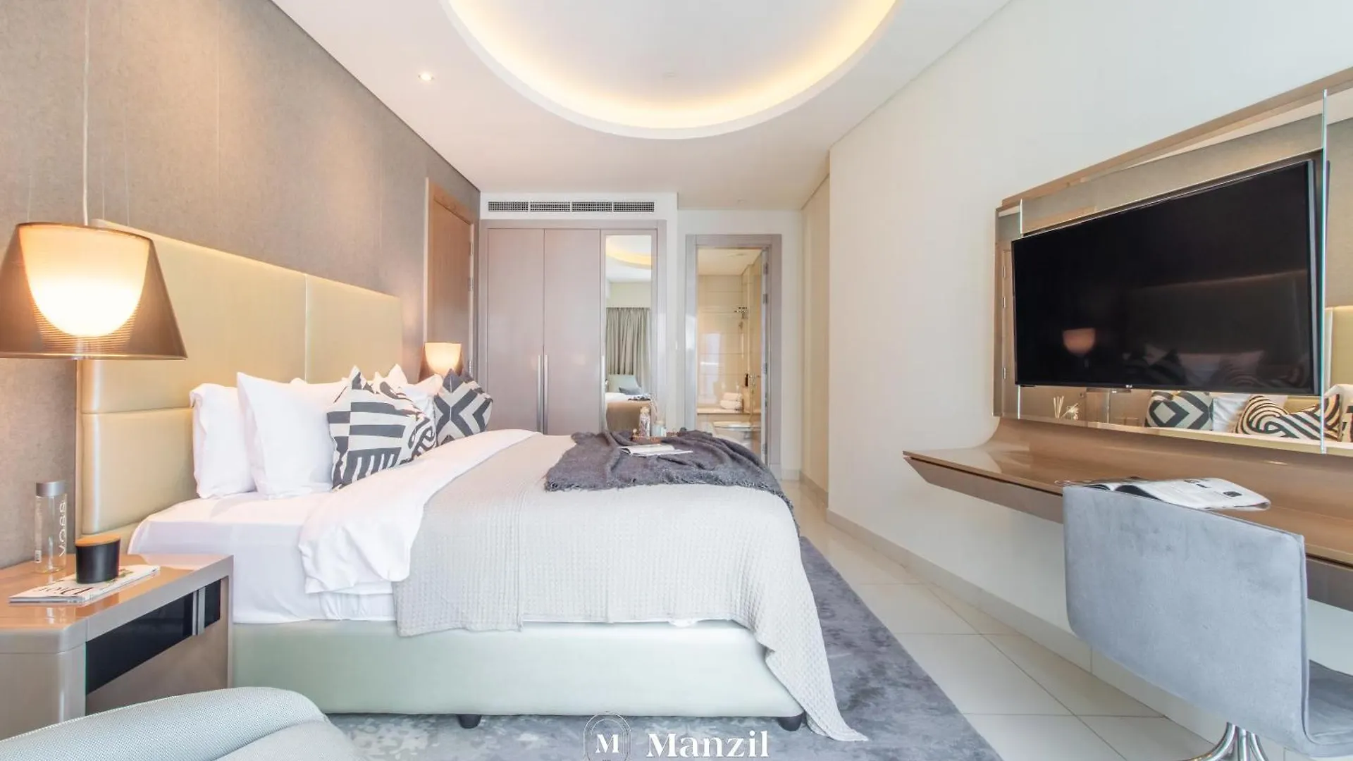 Luxury 1Br Apartment In Paramount Top-Floor Retreat Dubaj