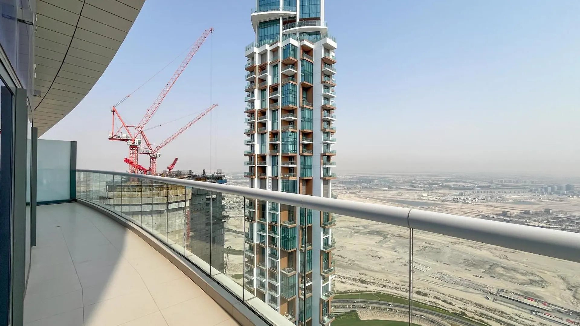 Luxury 1Br Apartment In Paramount Top-Floor Retreat Dubai 0*,  United Arab Emirates